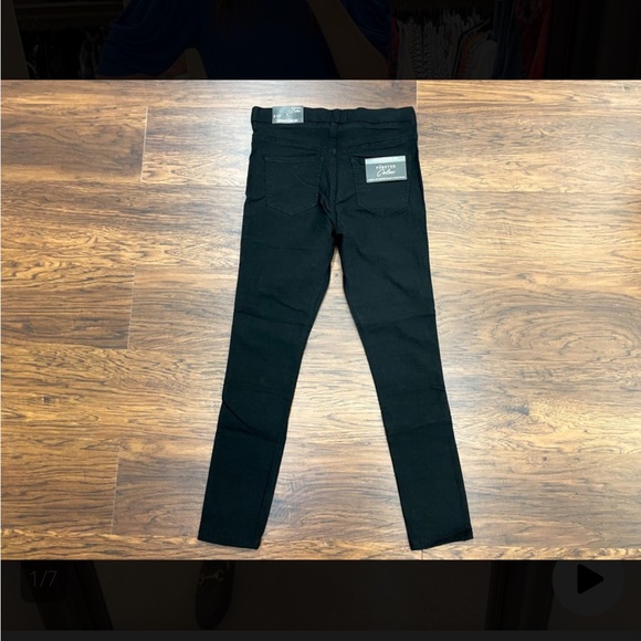 Royalty For Me Highrise Jeggings in Black - Picture 7 of 8